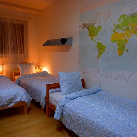 Apartament Turgenevova - Olomoucka A Parkovani *