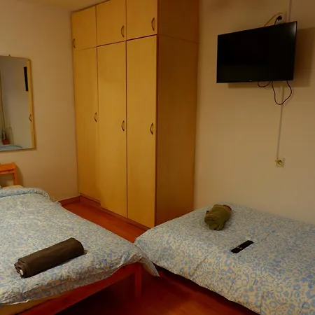 Apartament Turgenevova - Olomoucka A Parkovani