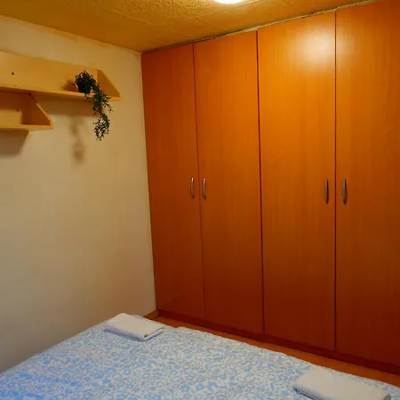 Turgenevova - Olomoucka A Parkovani Apartament Brno