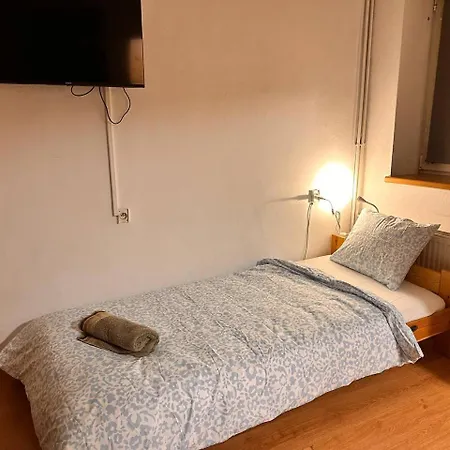 Turgenevova - Olomoucka A Parkovani *