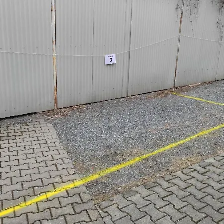 Turgenevova - Olomoucka A Parkovani Apartament